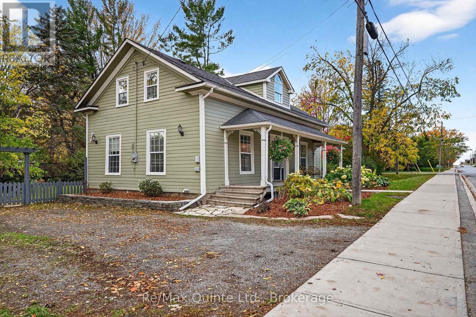 15 Talbot Street, Prince Edward County, Ontario  K0K 2T0 - Photo 2 - X13223894