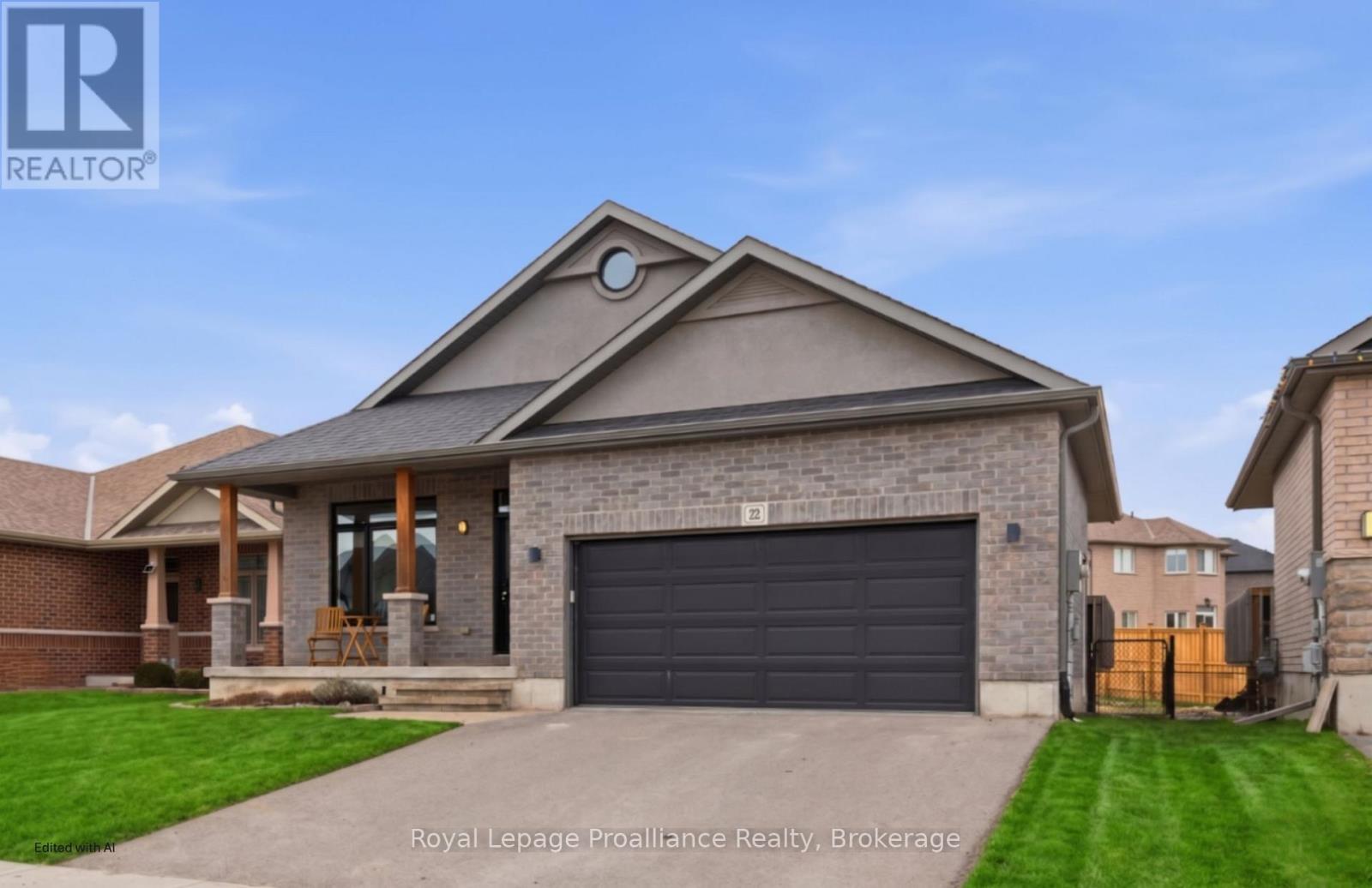 22 Kempton Avenue, Belleville, Ontario K8N 0E9 - Photo 1 - X13223928