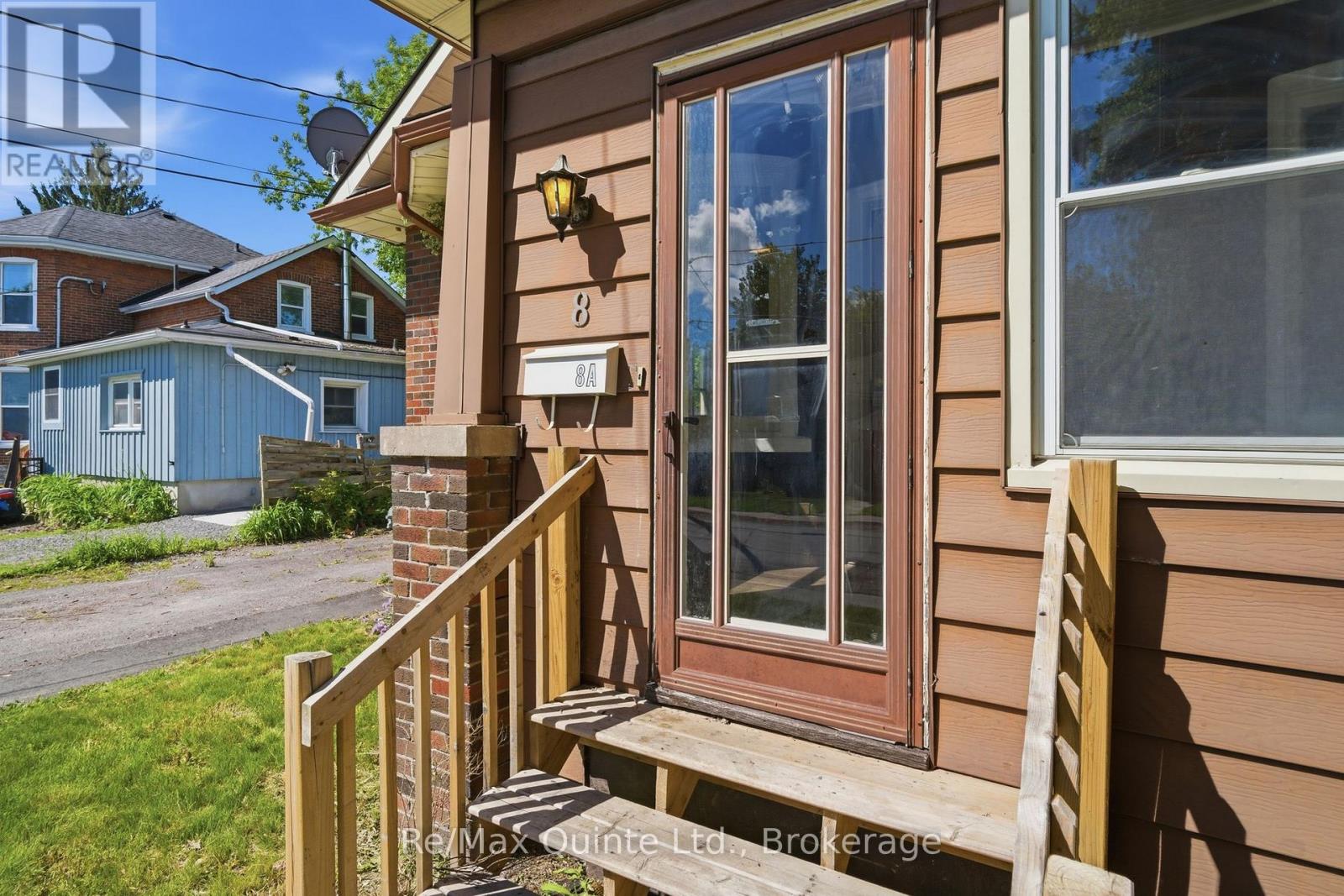 8 Dunbar Street, Belleville, Ontario K8P 3R5 - Photo 5 - X13232226