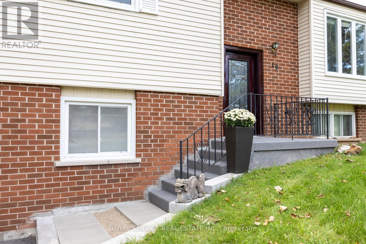 19 Propp Drive, Kawartha Lakes, Ontario  L0A 1K0 - Photo 5 - X12840044
