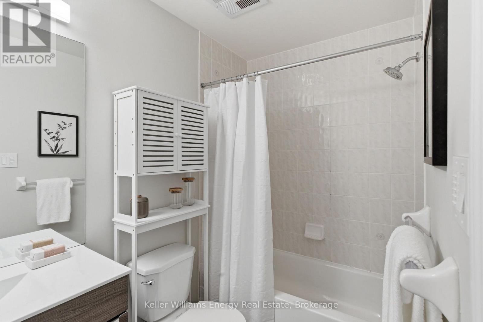 301 - 90 Aspen Springs Drive, Clarington, Ontario L1C 5N3 - Photo 16 - E13240004