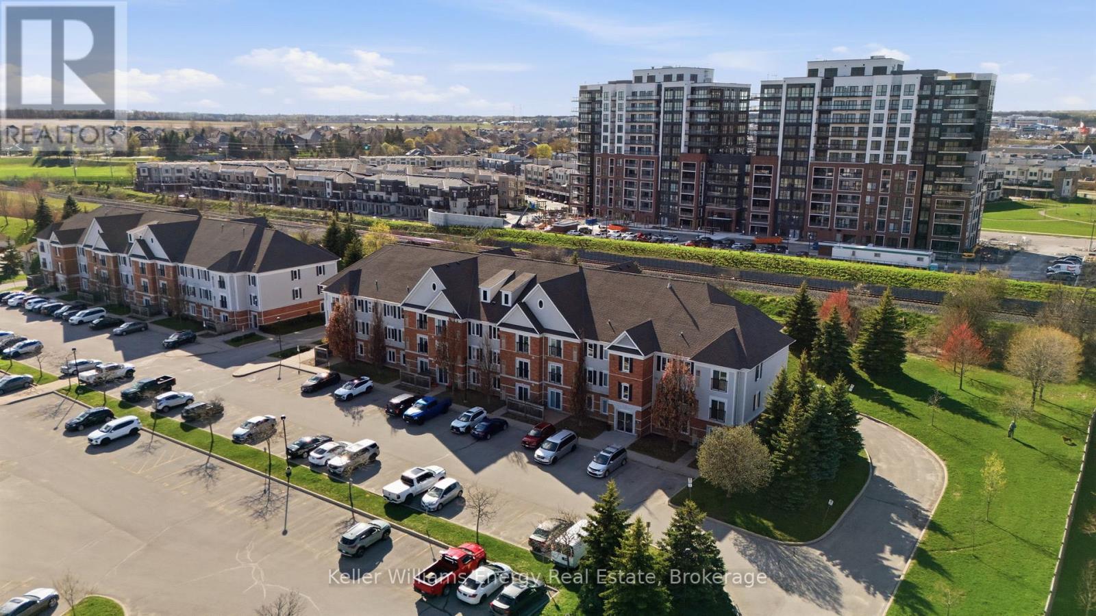 301 - 90 Aspen Springs Drive, Clarington, Ontario L1C 5N3 - Photo 33 - E13240004