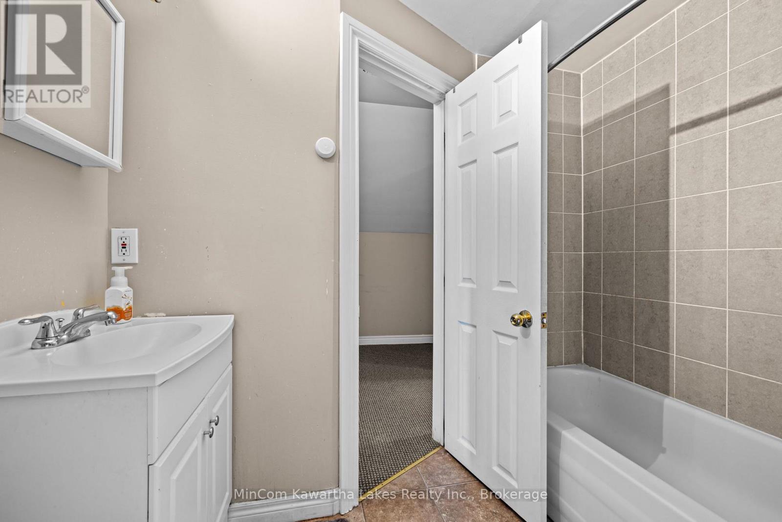 270 Sherbrooke Street, Peterborough, Ontario  K9J 2N6 - Photo 18 - X13240182