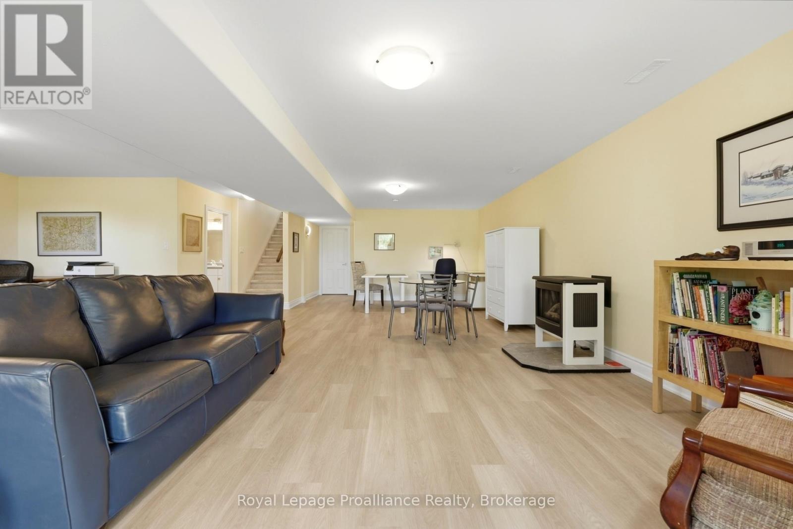 17 Hanover Court, Belleville, Ontario  K8N 4Z5 - Photo 18 - X13242412