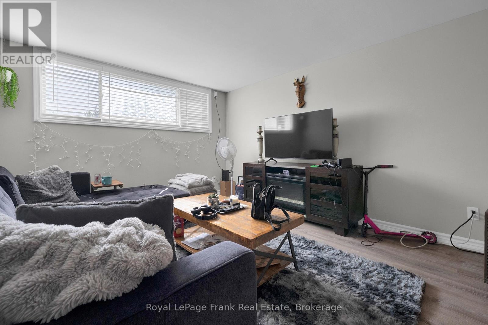 596 Talbot Court, Oshawa, Ontario  L1J 2E8 - Photo 17 - E13246582