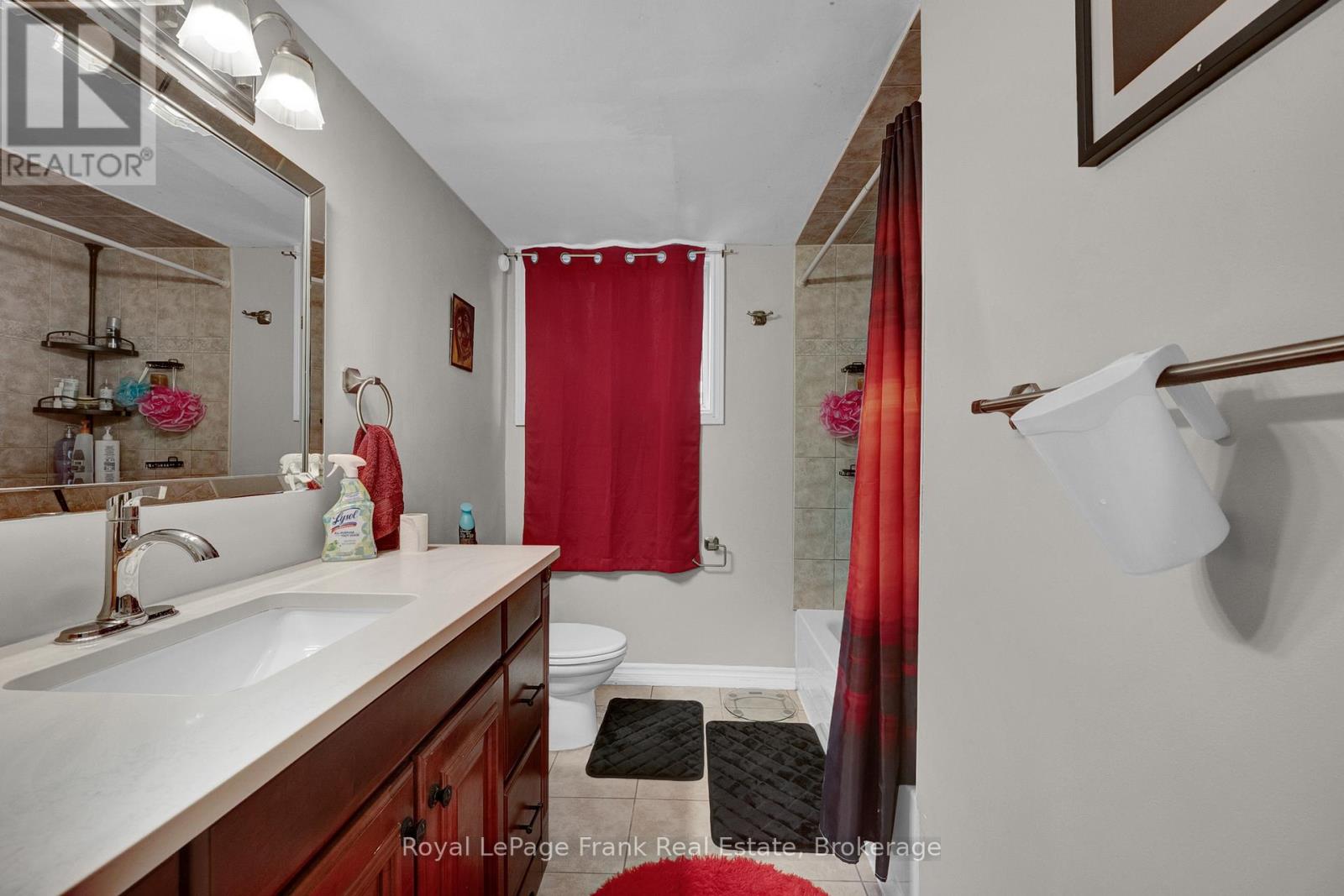 596 Talbot Court, Oshawa, Ontario  L1J 2E8 - Photo 24 - E13246582