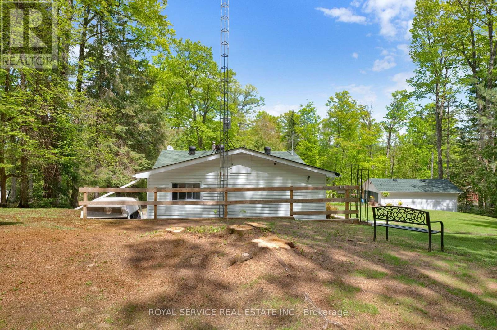 1039 Grace River Road, Highlands East, Ontario  K0L 3C0 - Photo 35 - X12536296