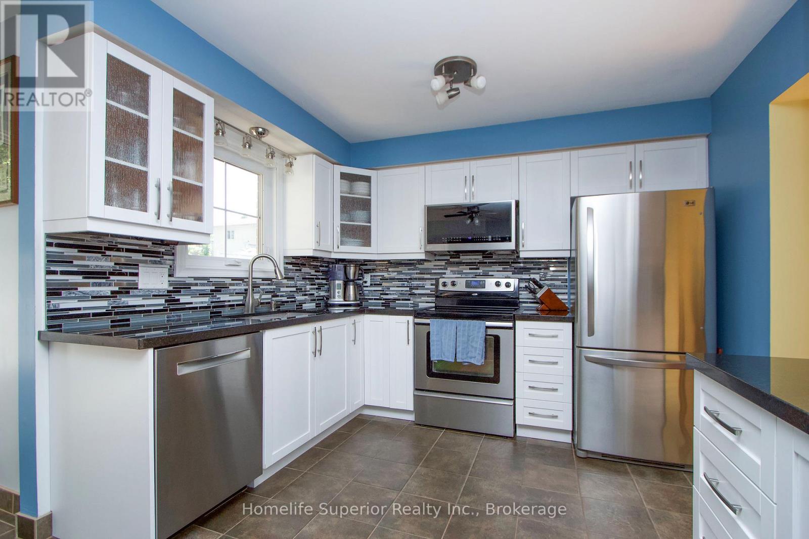 122 Sandringham Drive, Clarington, Ontario L1E 1Y6 - Photo 11 - E13247384