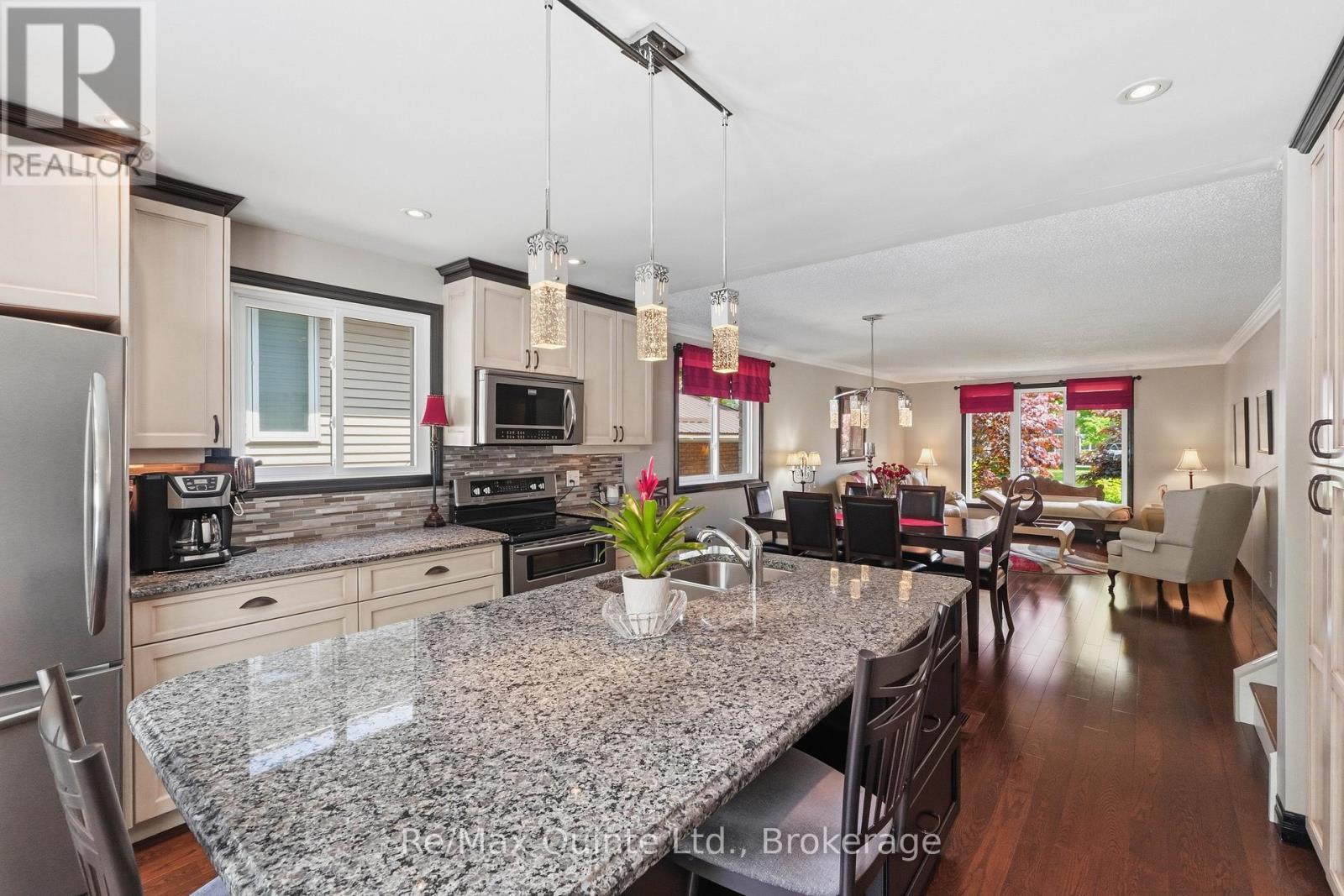 97 Parkview Heights, Quinte West, Ontario  K8V 6P4 - Photo 12 - X13413182