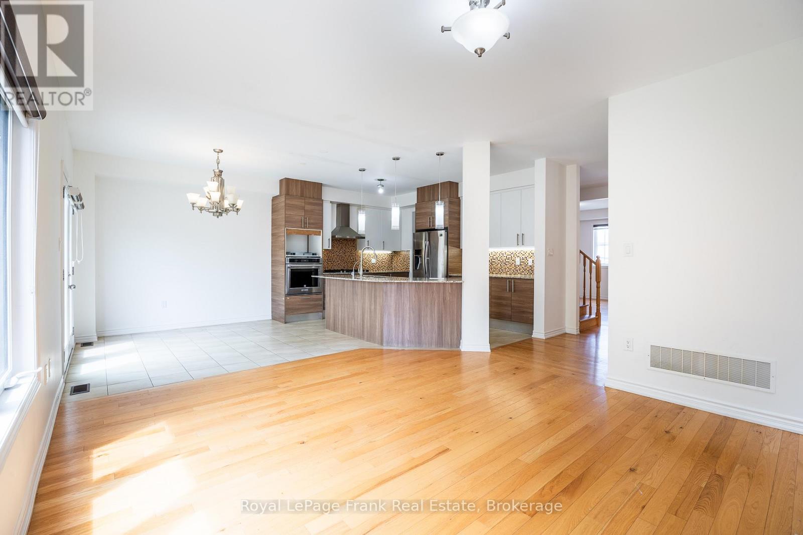 190 Lyle Drive, Clarington, Ontario  L1C 0V8 - Photo 13 - E13423704
