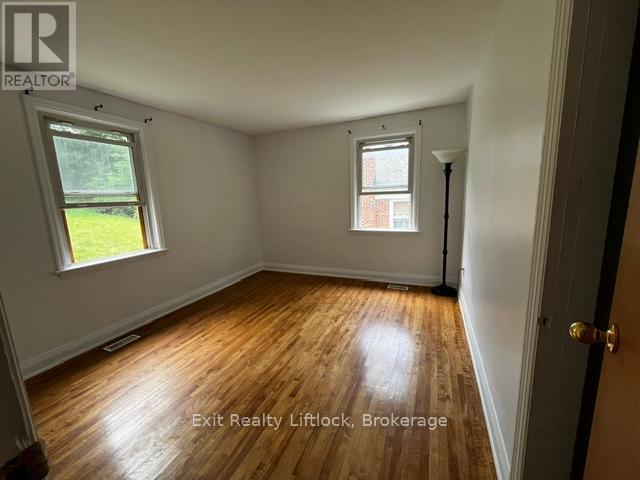 303 Caddy Street, Peterborough, Ontario K9H 1M2 - Photo 5 - X13444328