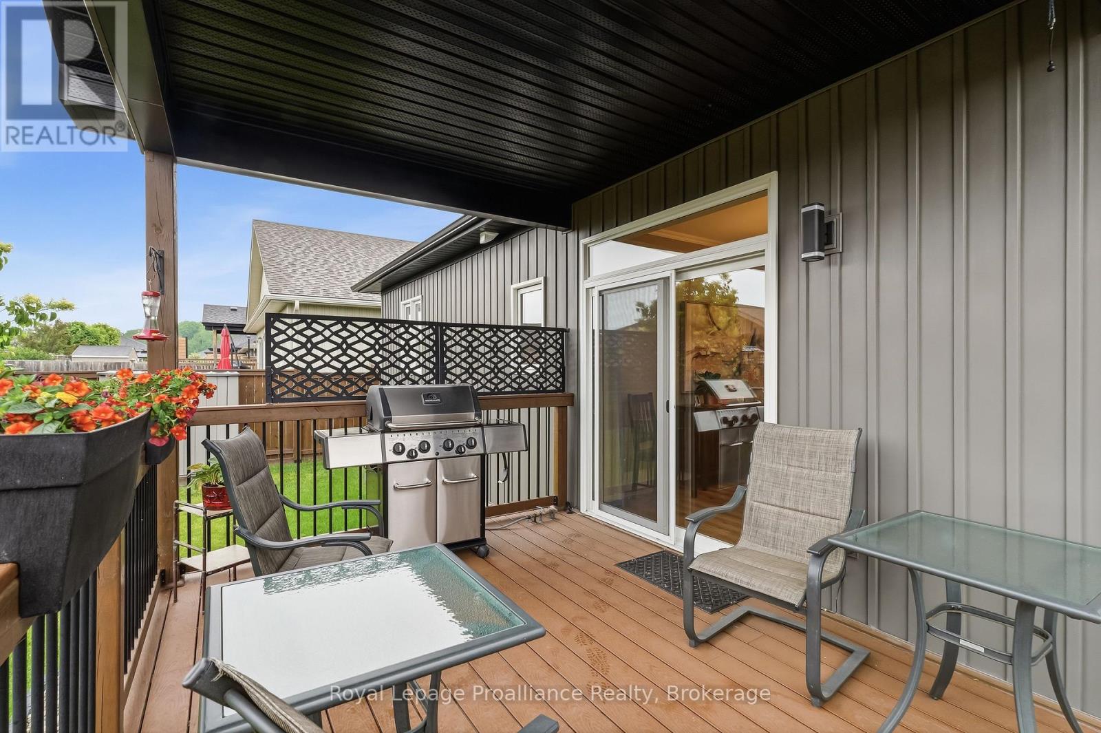 44 Ambrosia Terrace, Quinte West, Ontario  K8V 0G6 - Photo 38 - X13450488