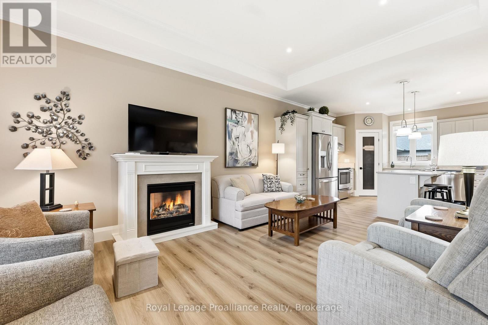 44 Ambrosia Terrace, Quinte West, Ontario  K8V 0G6 - Photo 7 - X13450488