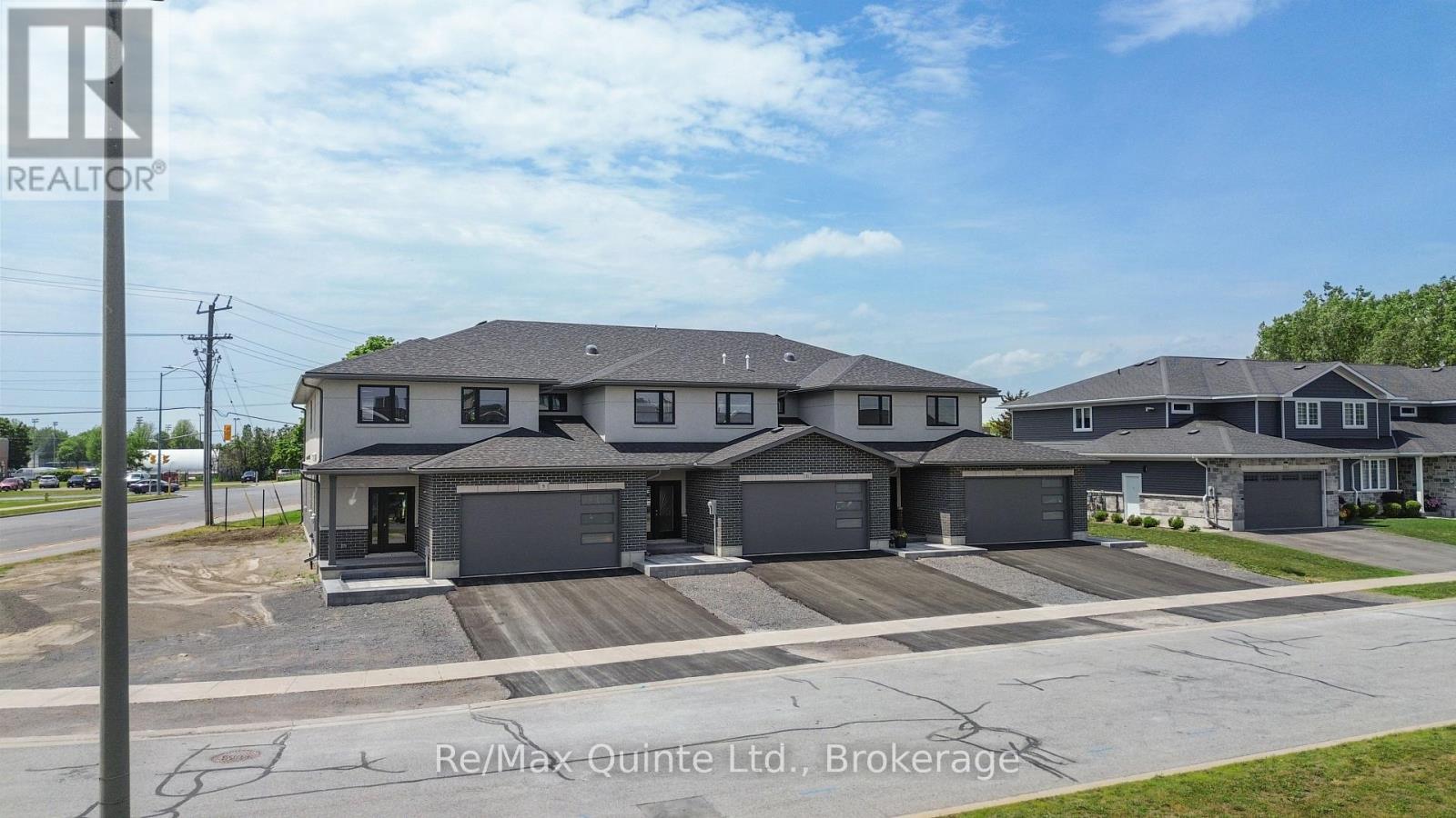 8 Stinson Avenue, Belleville, Ontario  K8P 5N9 - Photo 5 - X13452834