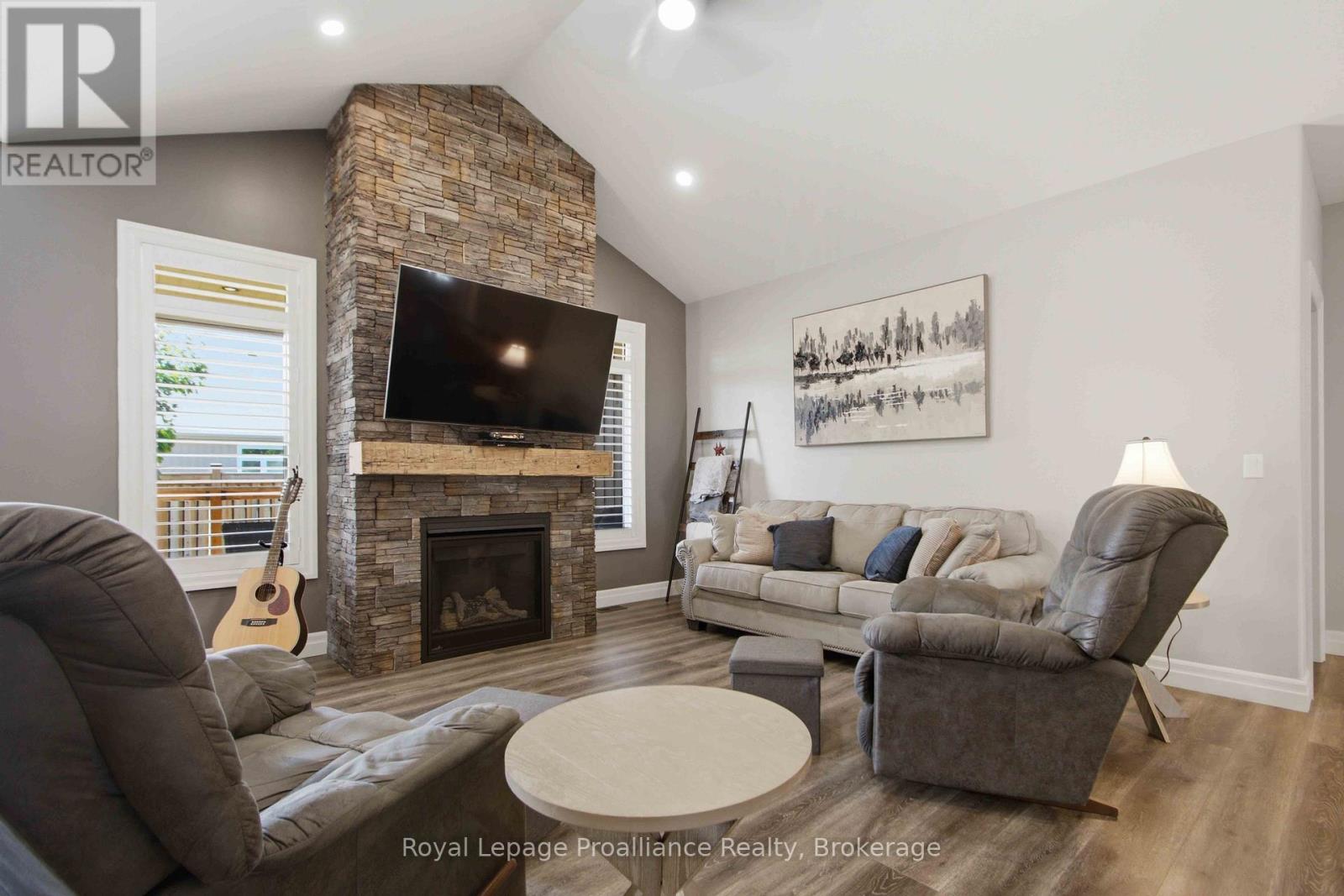 80 Ambrosia Terrace, Quinte West, Ontario K8V 0G6 - Photo 8 - X13467384