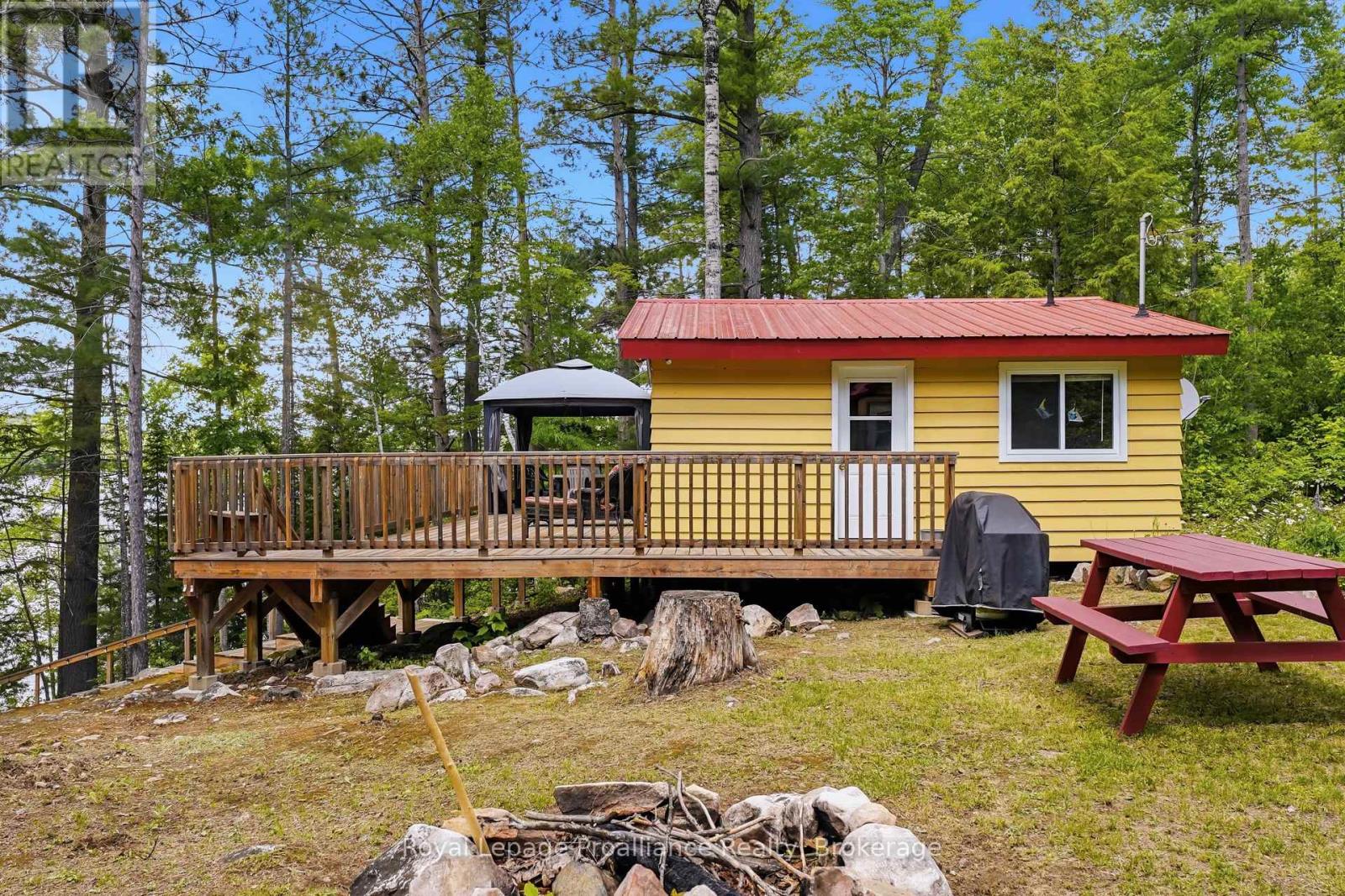 764 Mazinaw Lake (Water Access Only), Addington Highlands, Ontario K0H 1K0 - Photo 12 - X13471736