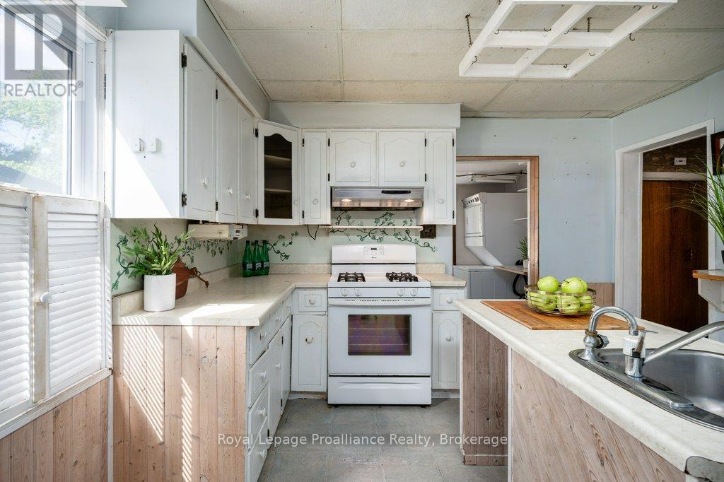 217 North Trent Street, Quinte West, Ontario K0K 2C0 - Photo 7 - X13482654