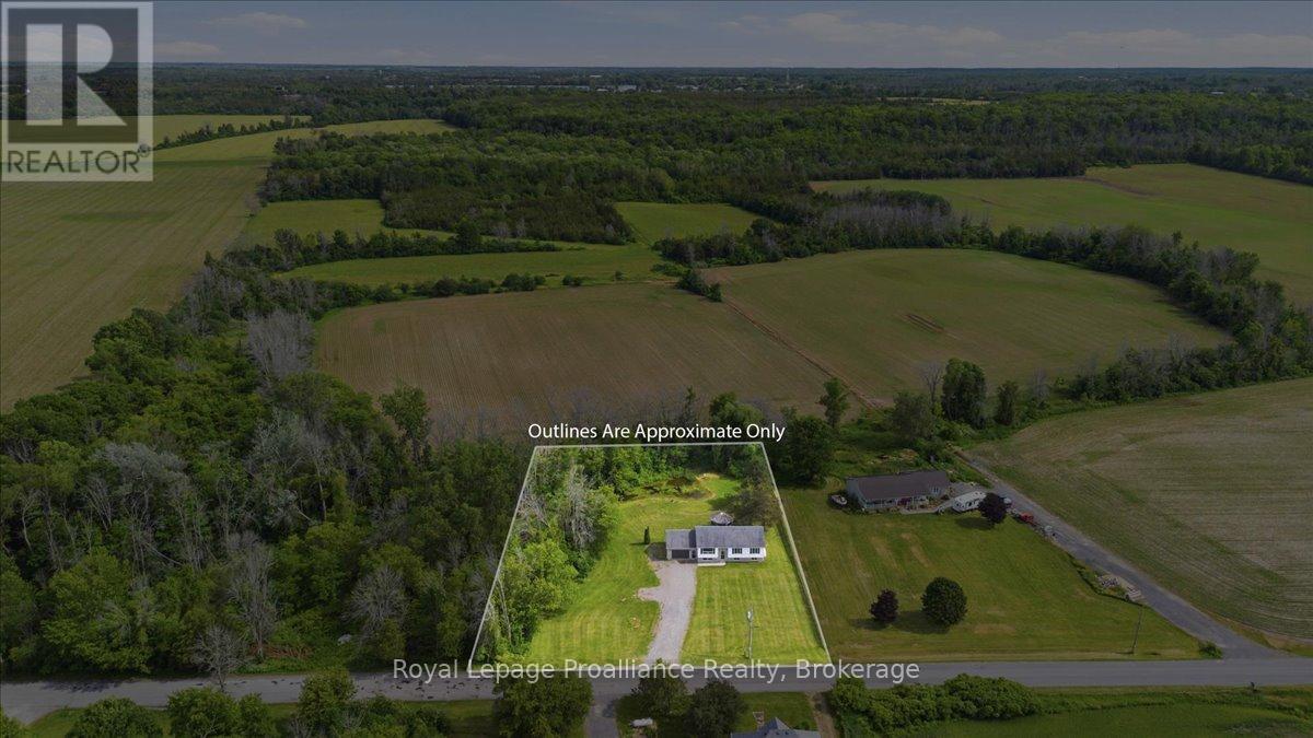 1005 Victoria Road, Prince Edward County, Ontario K0K 1A0 - Photo 39 - X13490538