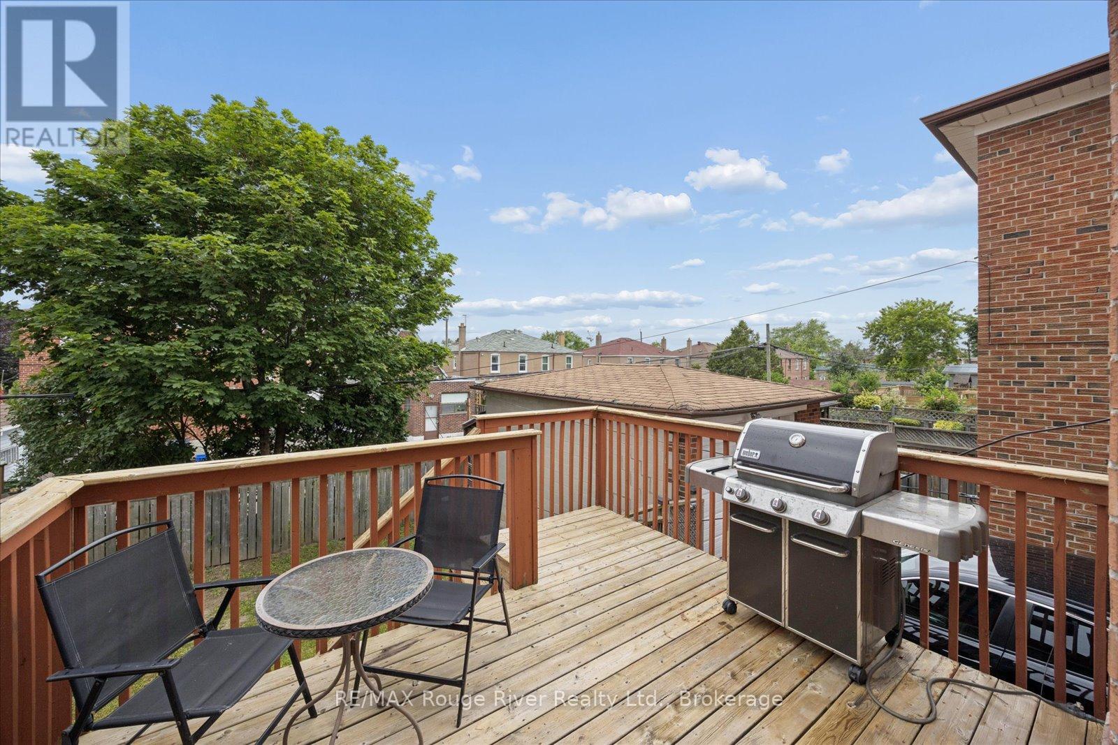 72a Laurel Avenue, Toronto, Ontario  M1K 3J6 - Photo 37 - E13492426