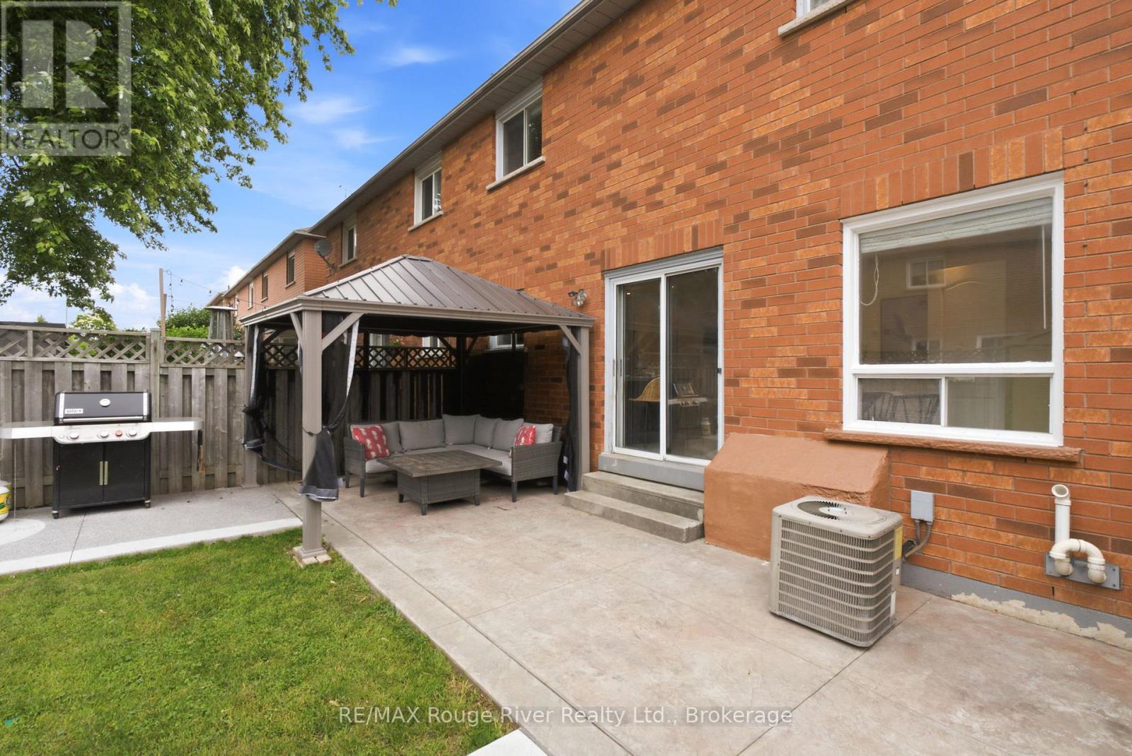 1546 Village Street, Pickering, Ontario  L1V 4V9 - Photo 45 - E13494034