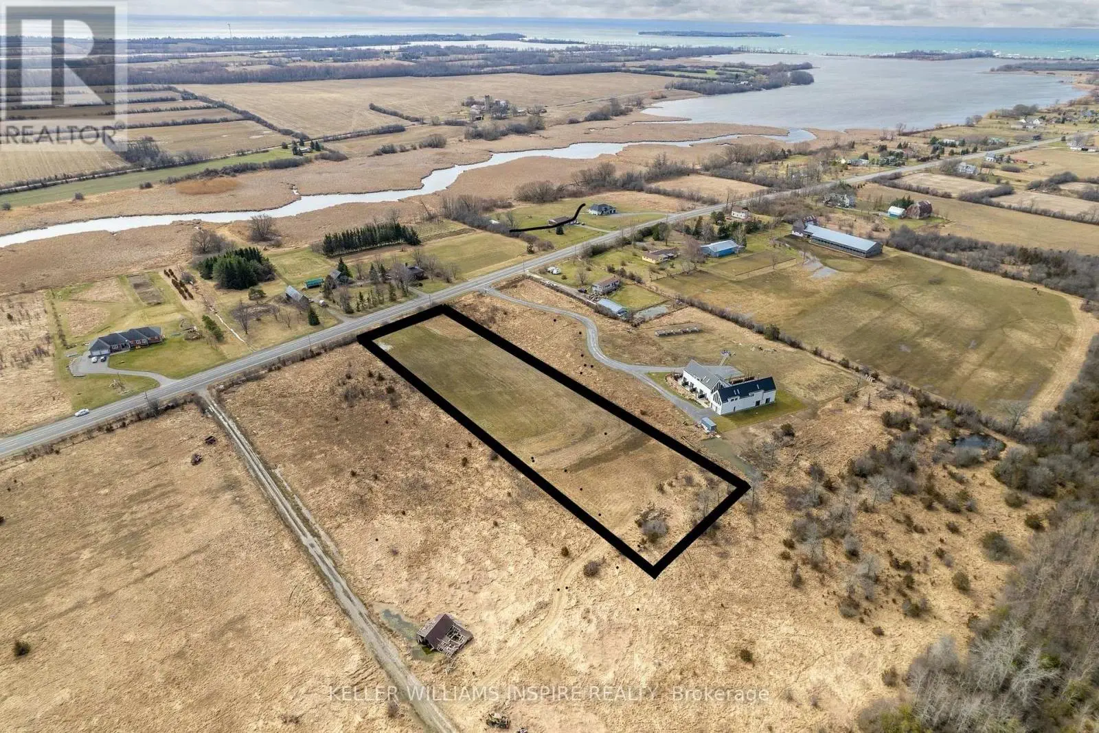 19060 Loyalist Parkway, Prince Edward County, Ontario  K0K 1T0 - Photo 1 - X8159688