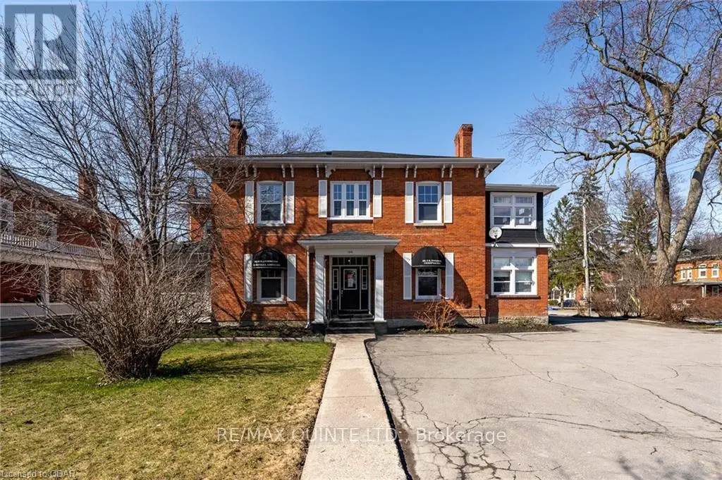 156 Bridge Street E, Belleville, Ontario  K8N 1M9 - Photo 1 - X8212408