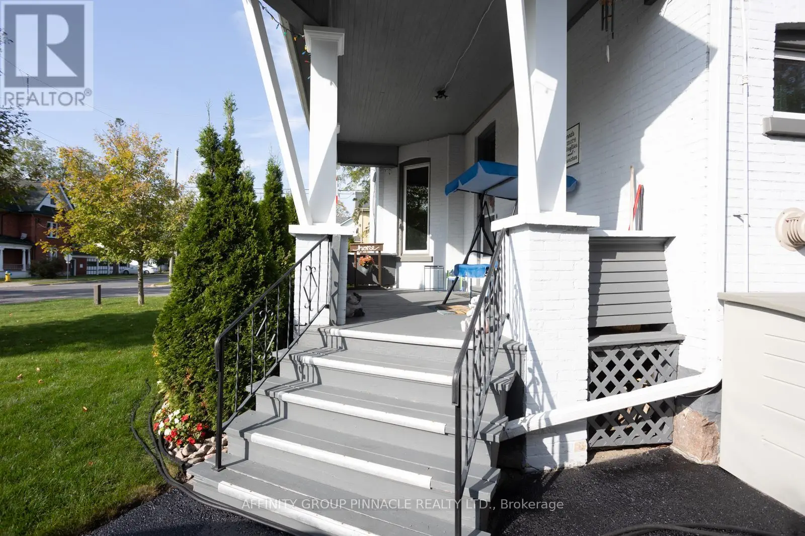 70 Wellington Street, Kawartha Lakes, Ontario  K9V 3N7 - Photo 3 - X8433072