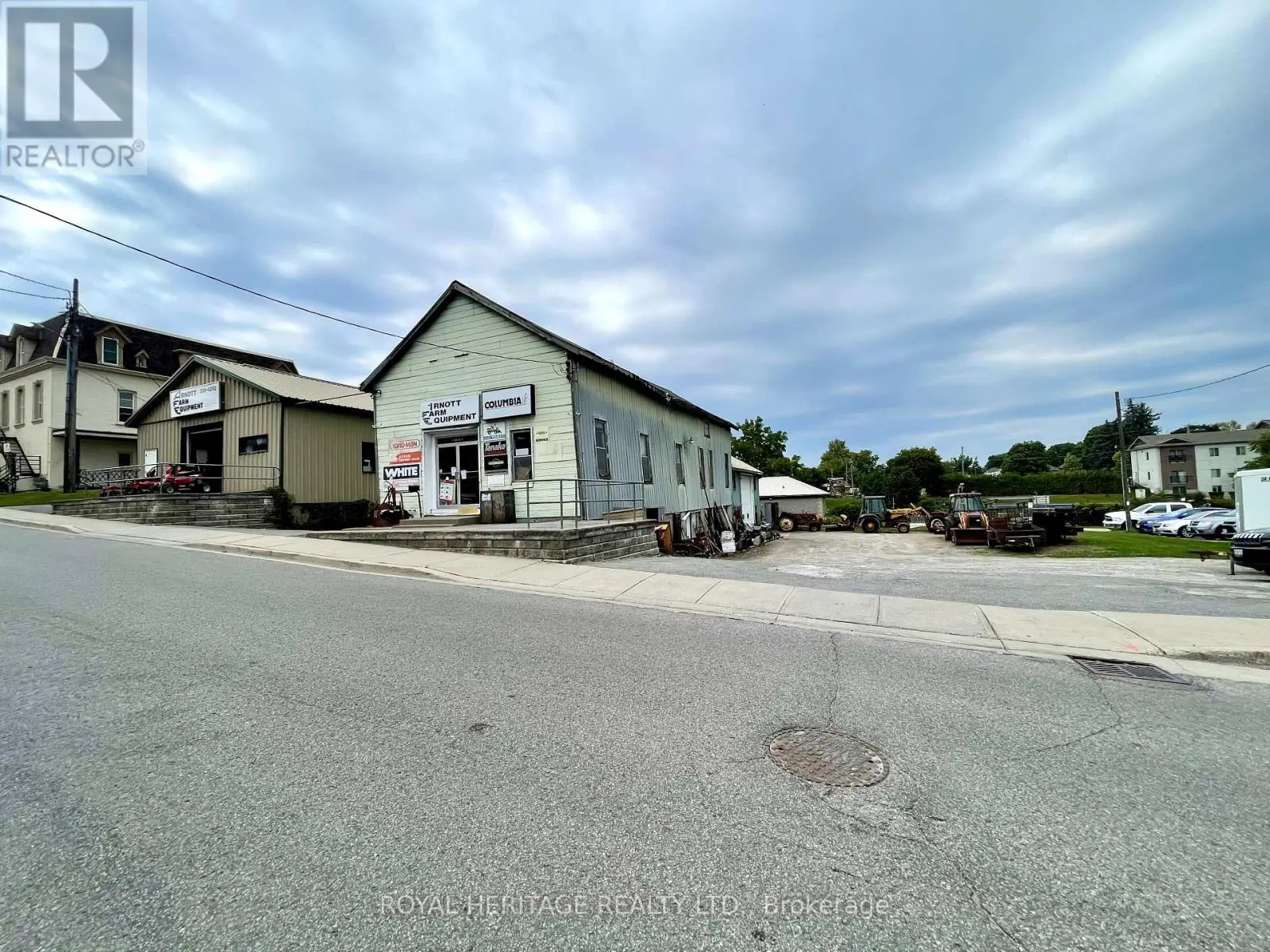 8 Kent Street E, Kawartha Lakes, Ontario  K9V 2C1 - Photo 2 - X9272226