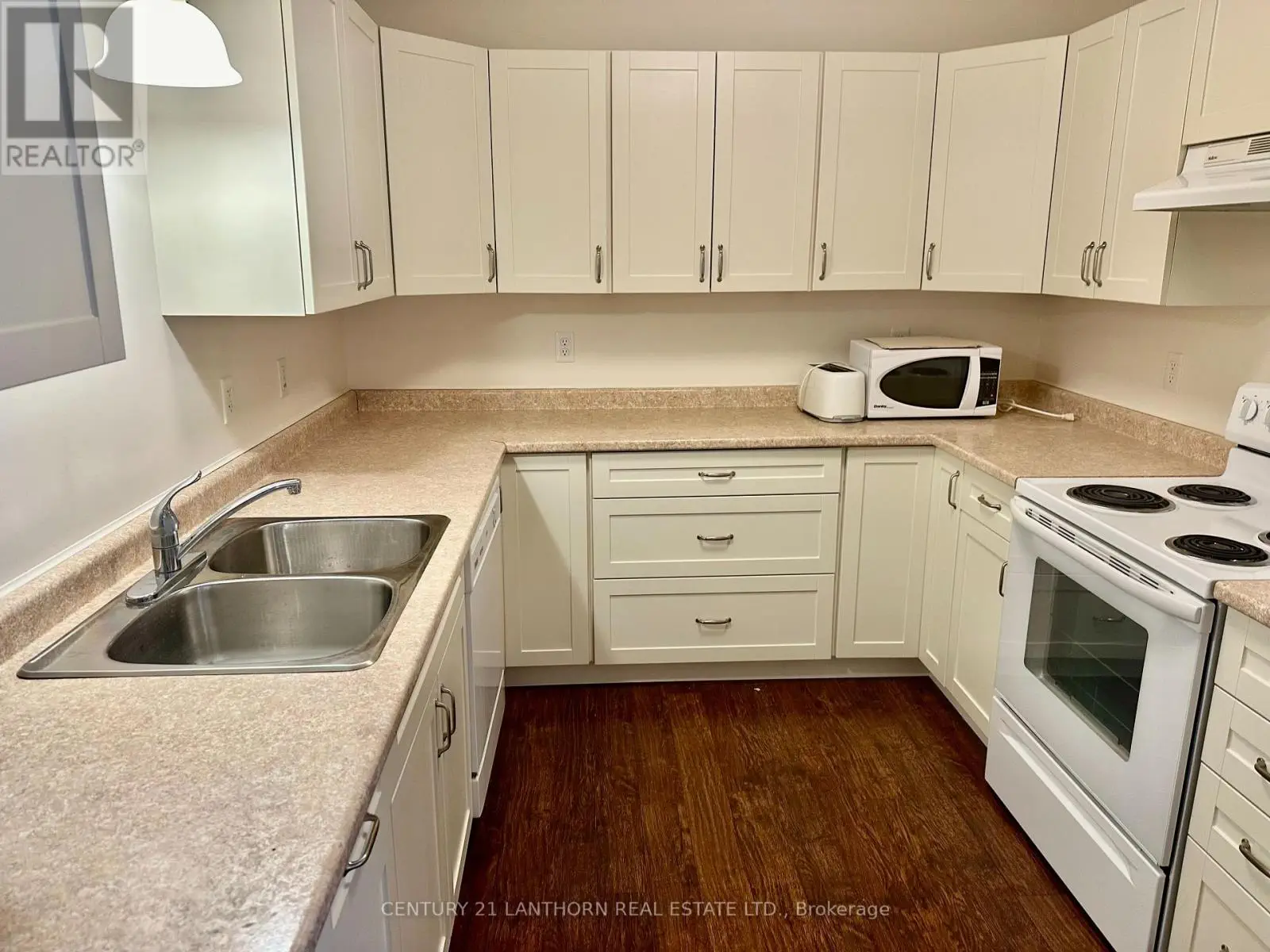 3 - 494 Metcalf Street, Tweed, Ontario  K0K 3J0 - Photo 3 - X9382635