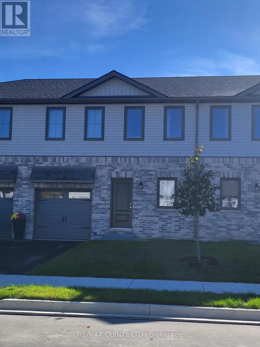 54 Campbell Crescent, Prince Edward County, Ontario  K0K 2T0 - Photo 1 - X9386506