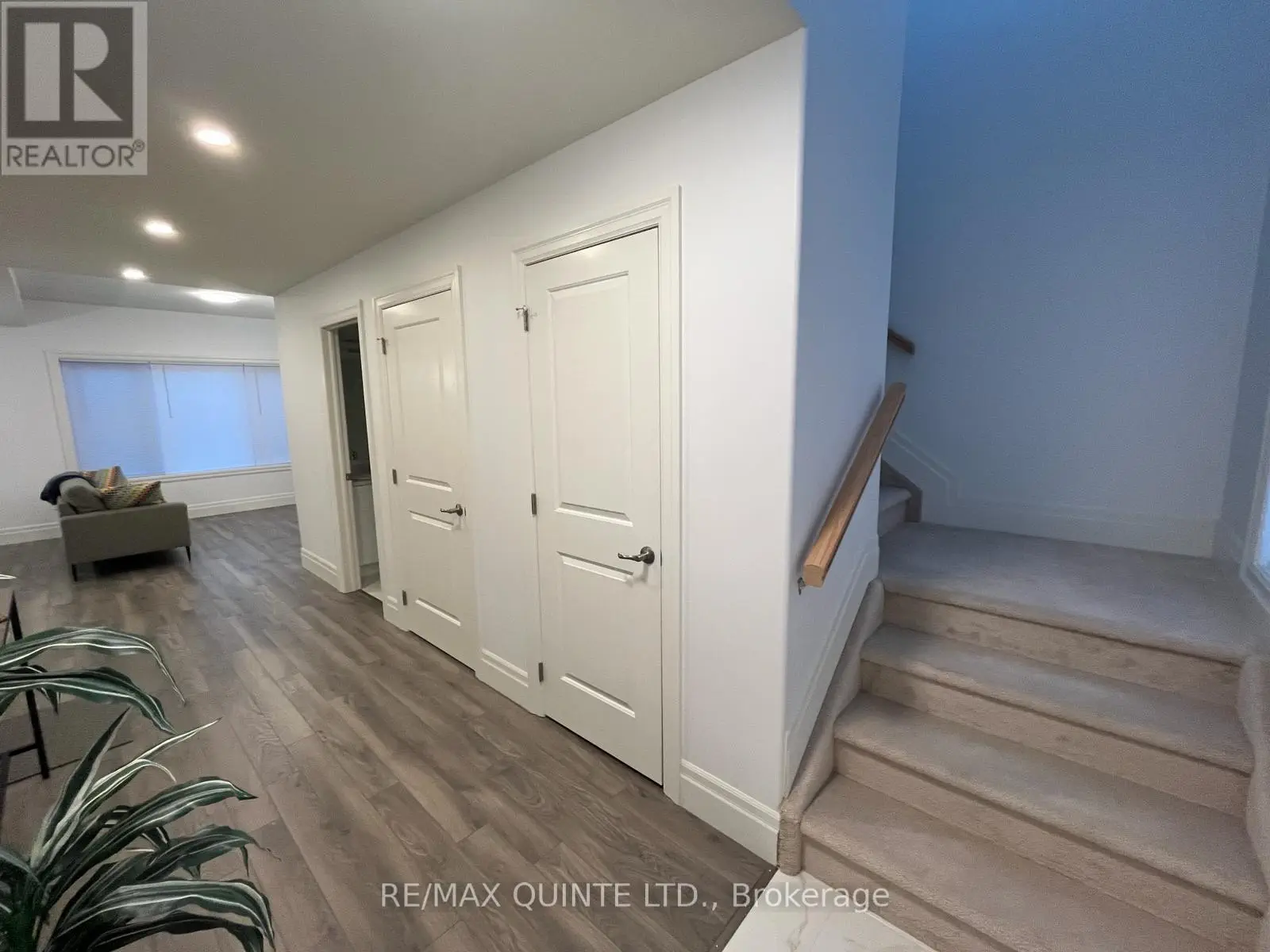 54 Campbell Crescent, Prince Edward County, Ontario  K0K 2T0 - Photo 3 - X9386506
