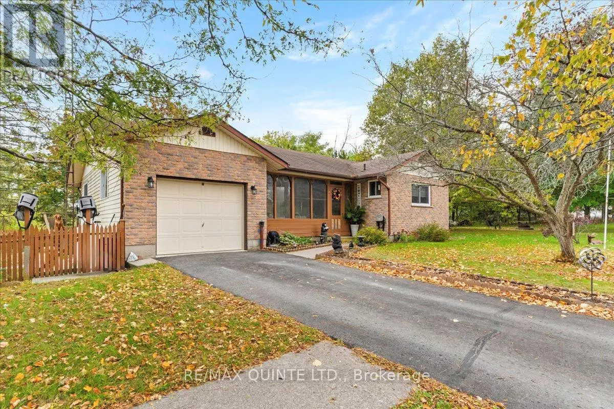 31 Ridge Road, Prince Edward County, Ontario  K0K 2T0 - Photo 2 - X9398578