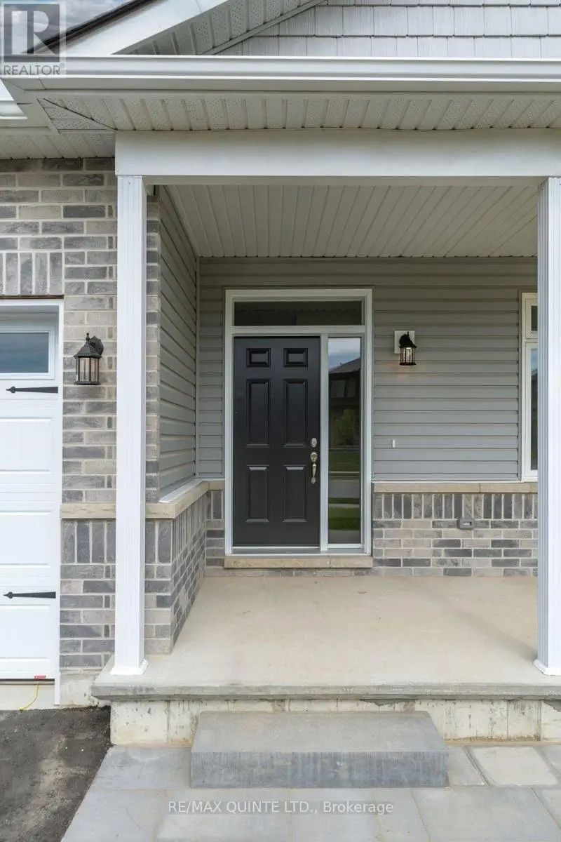 81 George Wright Boulevard, Prince Edward County, Ontario  K0K 2T0 - Photo 2 - X9049870