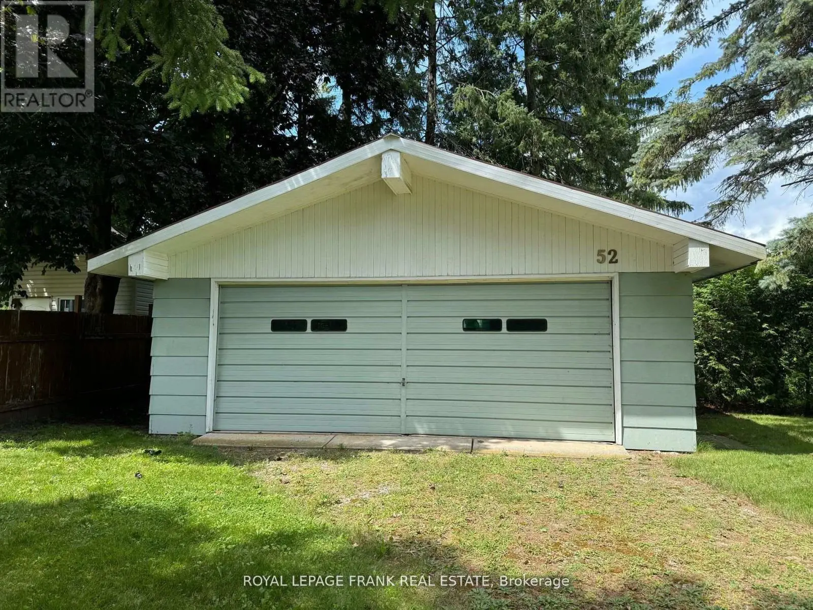 52 Cobbledick Street, Clarington, Ontario  L0B 1M0 - Photo 3 - E10261068
