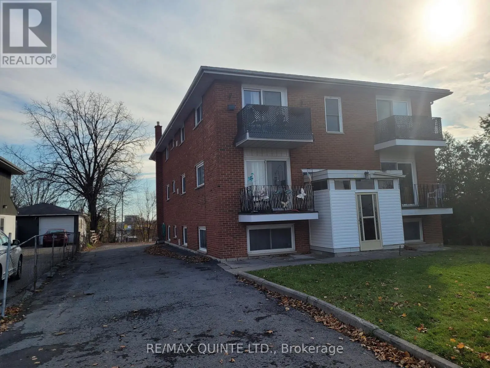 27 King George Square, Belleville, Ontario  K8P 2A6 - Photo 2 - X10409607