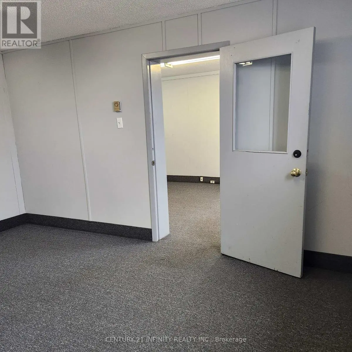 7 - 1019 Nelson Street, Oshawa, Ontario  L1H 7N9 - Photo 2 - E10424644