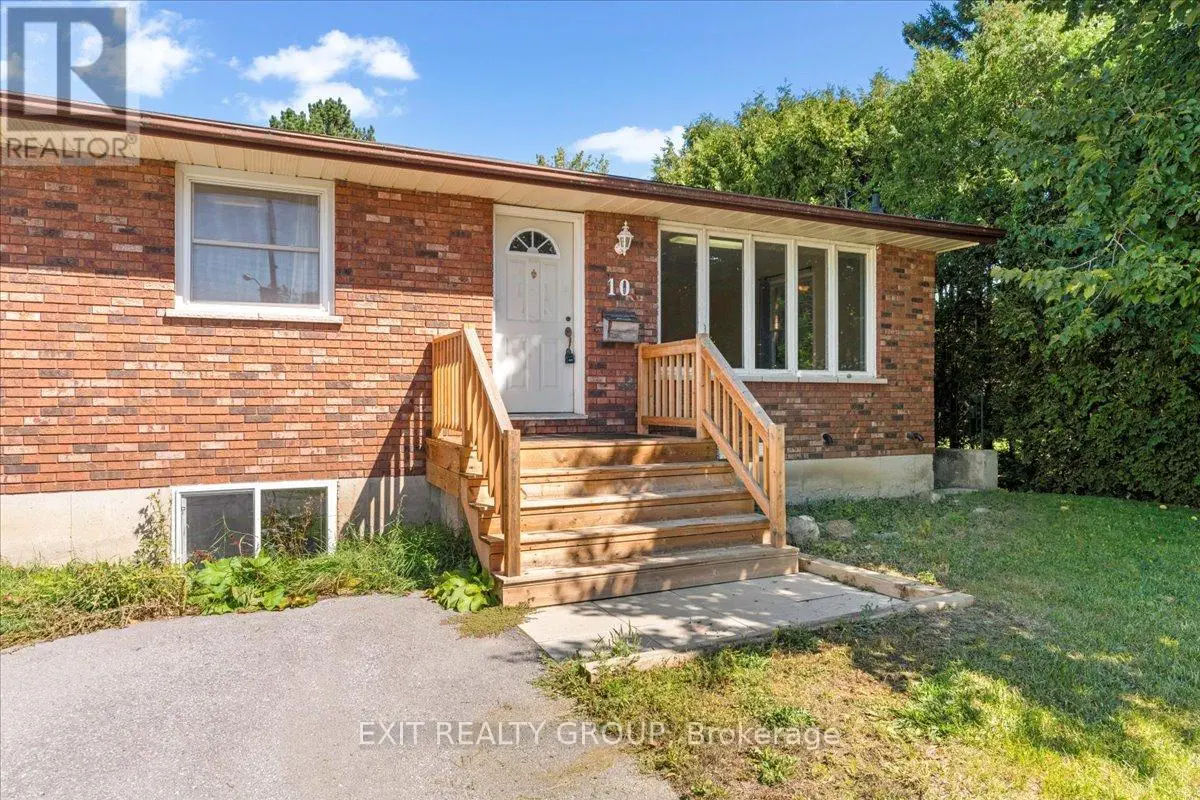 10 Croft Street, Port Hope, Ontario  L1A 1Y8 - Photo 2 - X11883783