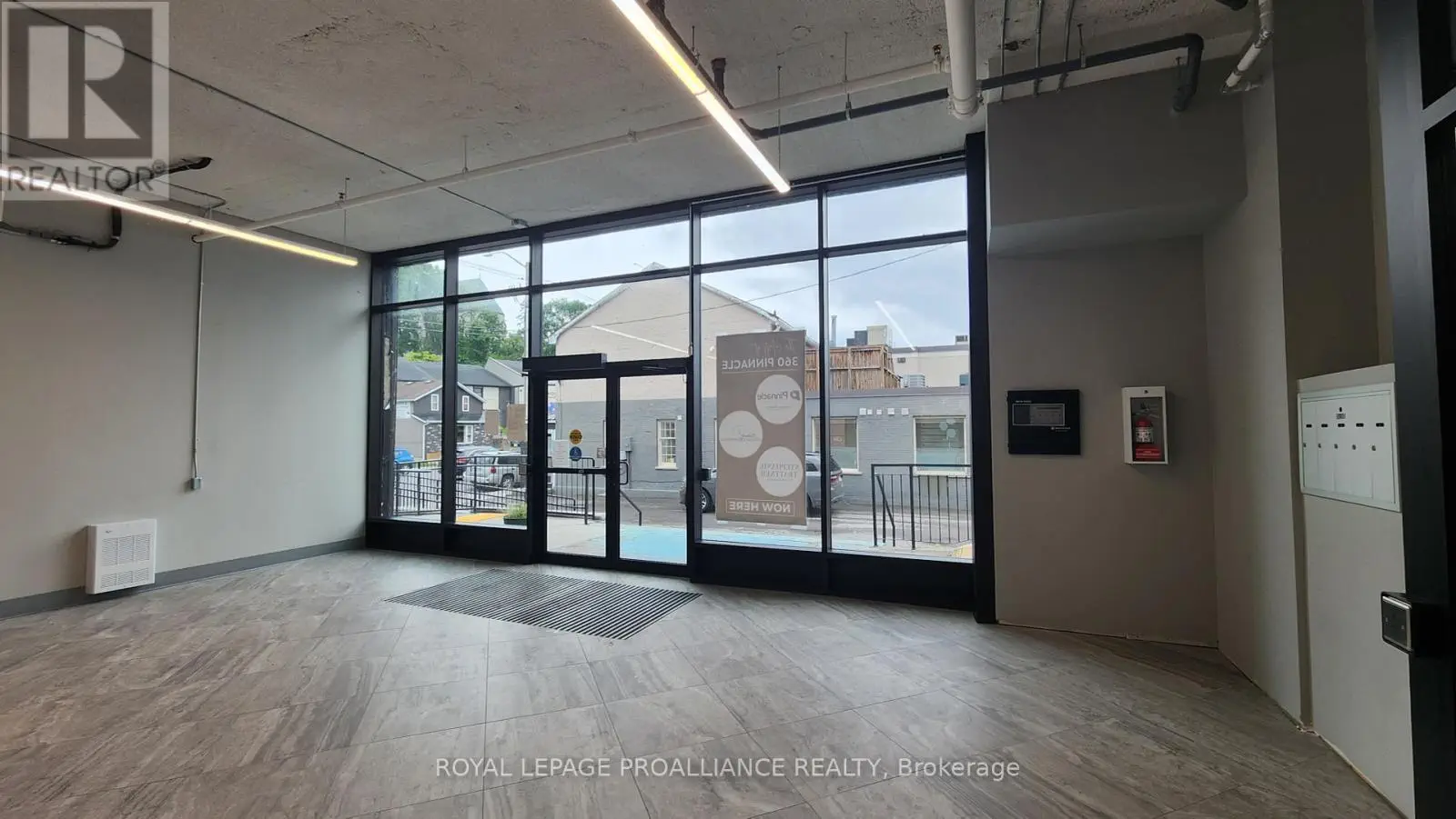 360 Pinnacle Street, Belleville, Ontario  K8N 3B4 - Photo 3 - X11889227