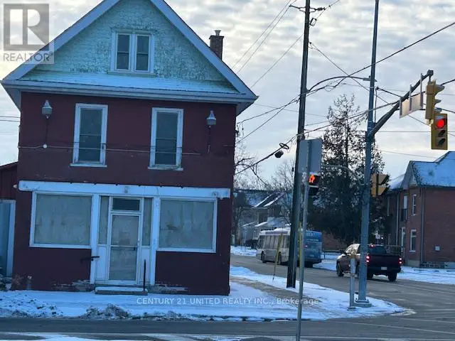 239 Park Street N, Peterborough Central, Ontario  K9J 3P7 - Photo 1 - X11899350