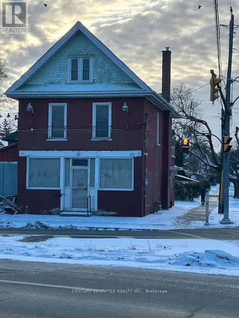 239 Park Street N, Peterborough Central, Ontario  K9J 3P7 - Photo 3 - X11899350