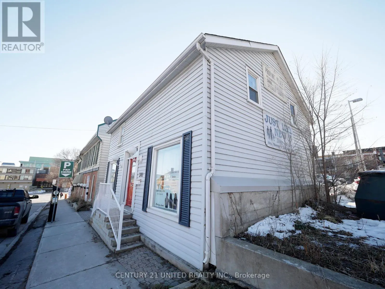 381a Queen Street, Peterborough Central, Ontario  K9H 3J7 - Photo 2 - X11927499