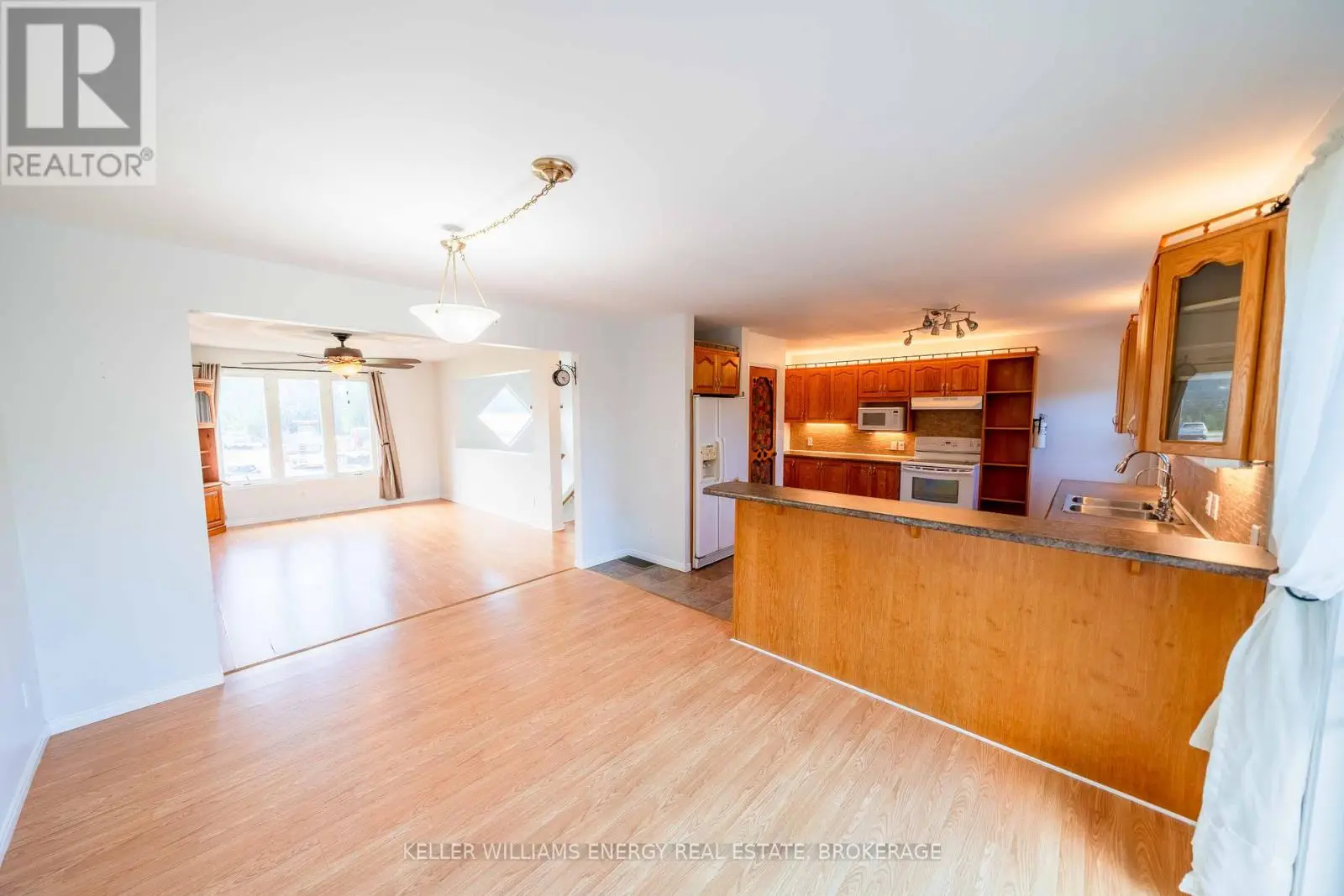 12699 Loyalist Parkway, Prince Edward County, Ontario  K0K 2T0 - Photo 3 - X11942171