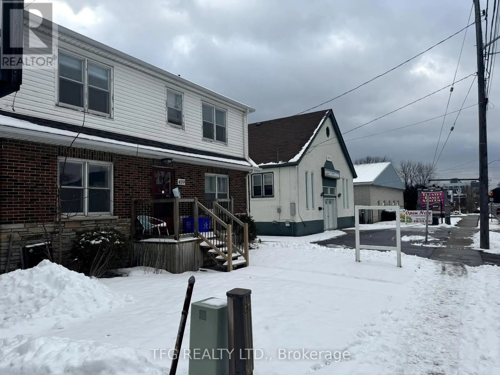 455 Bond Street E, Oshawa, Ontario  L1G 1B9 - Photo 2 - E11923515
