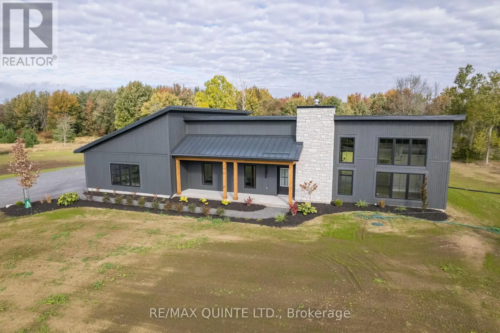 225 Mitchell's Crossroad, Prince Edward County, Ontario  K0K 2T0 - Photo 2 - X9344050