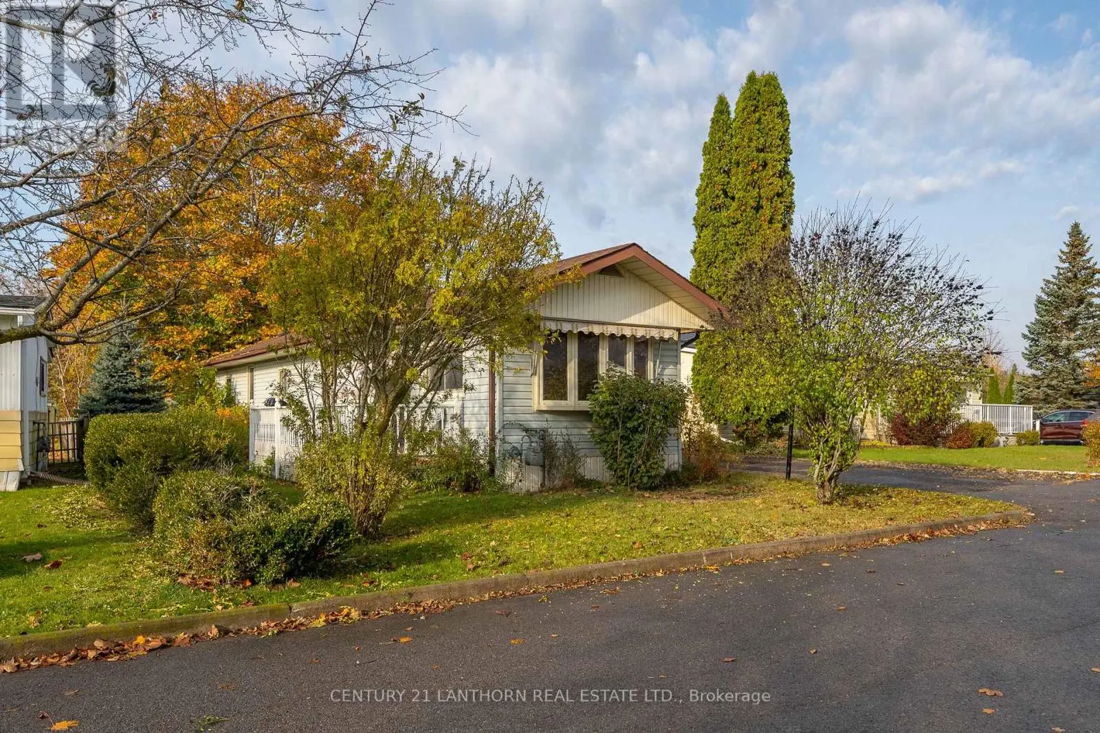 99 Eastview Boulevard, Quinte West, Ontario  K8N 4Z3 - Photo 3 - X11955111