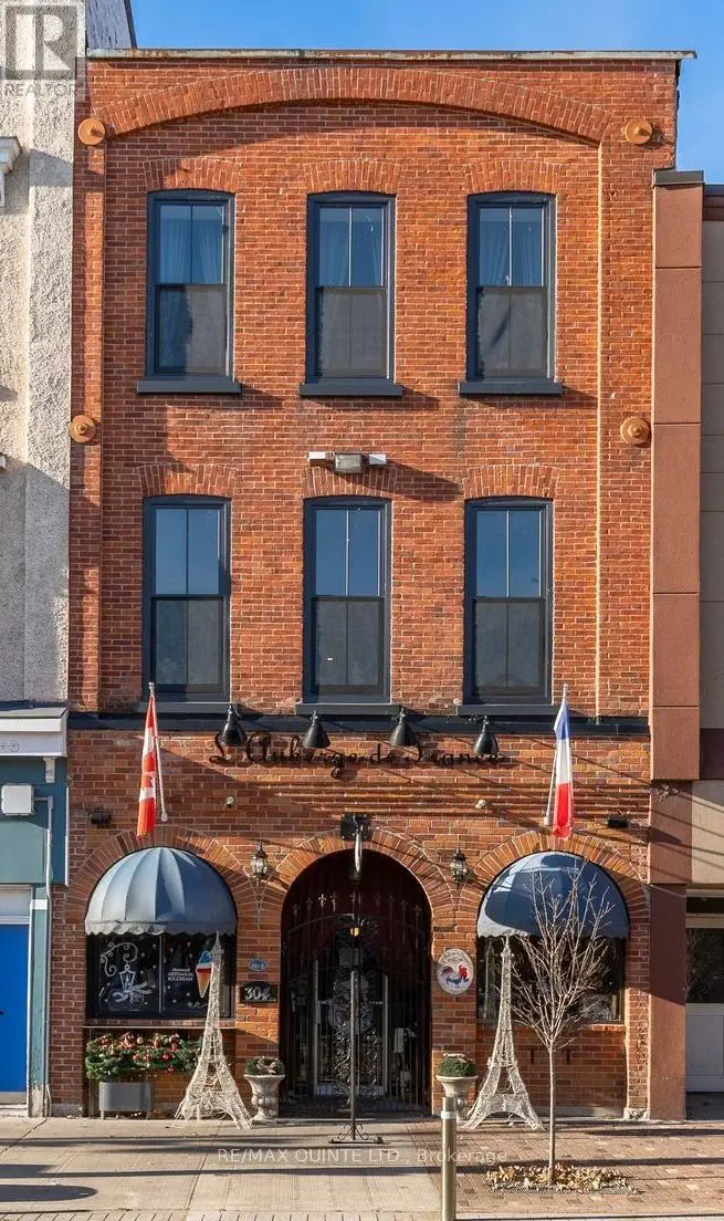 304 Front Street, Belleville, Ontario  K8N 2Z8 - Photo 1 - X11956927