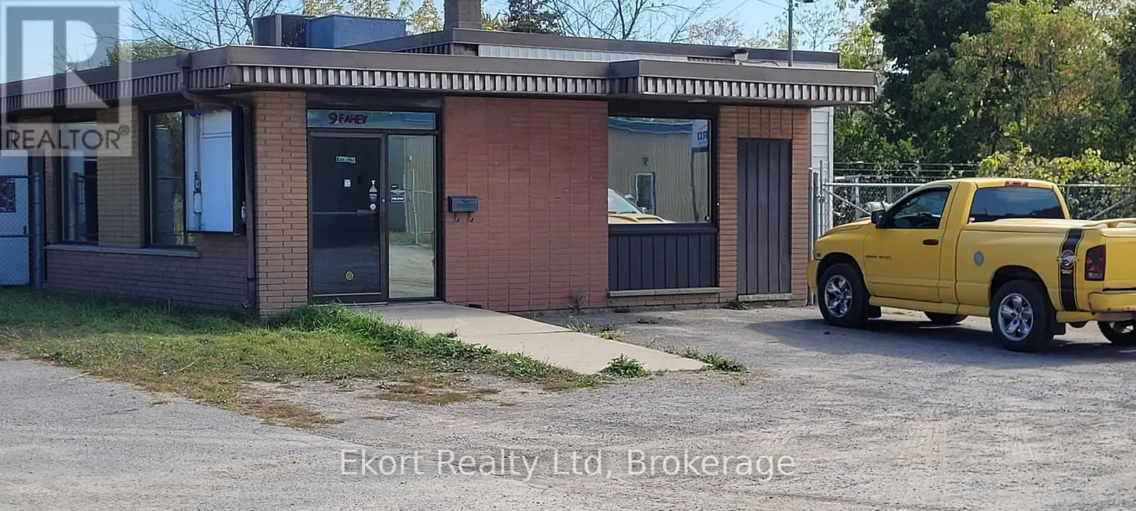 9 Fahey Street, Belleville, Ontario  K8P 3M5 - Photo 2 - X6565393