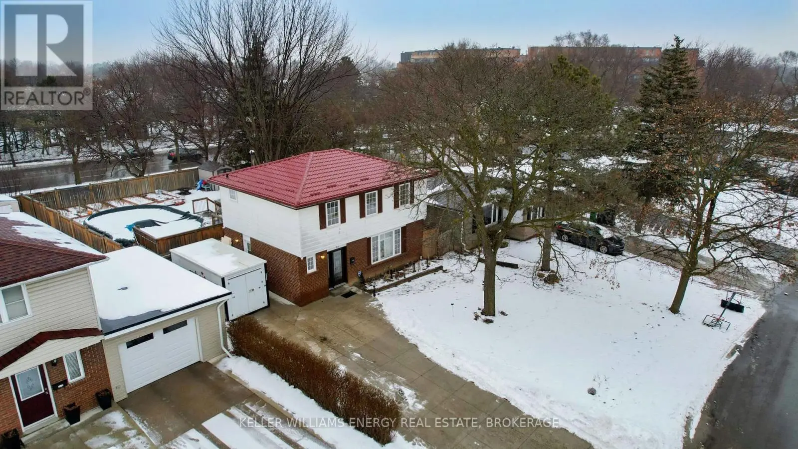 45 Esplanade Road, Brampton, Ontario  L6T 2C6 - Photo 3 - W11956541