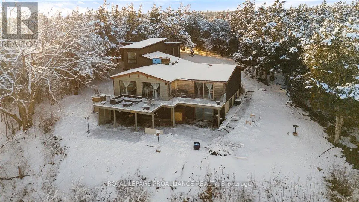 23 Sidney Shore Lane, Prince Edward County, Ontario  K0K 2T0 - Photo 3 - X11960851