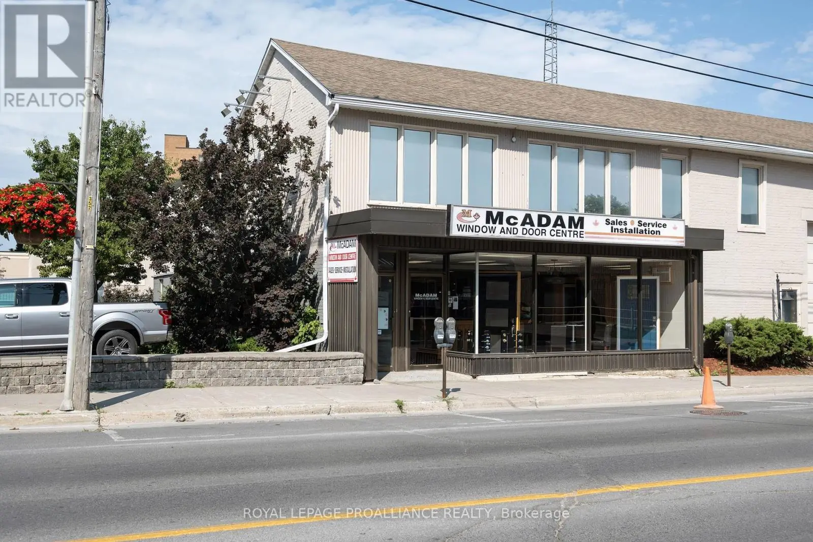 B - 354 Pinnacle Street, Belleville, Ontario  K8N 3B4 - Photo 1 - X11970152